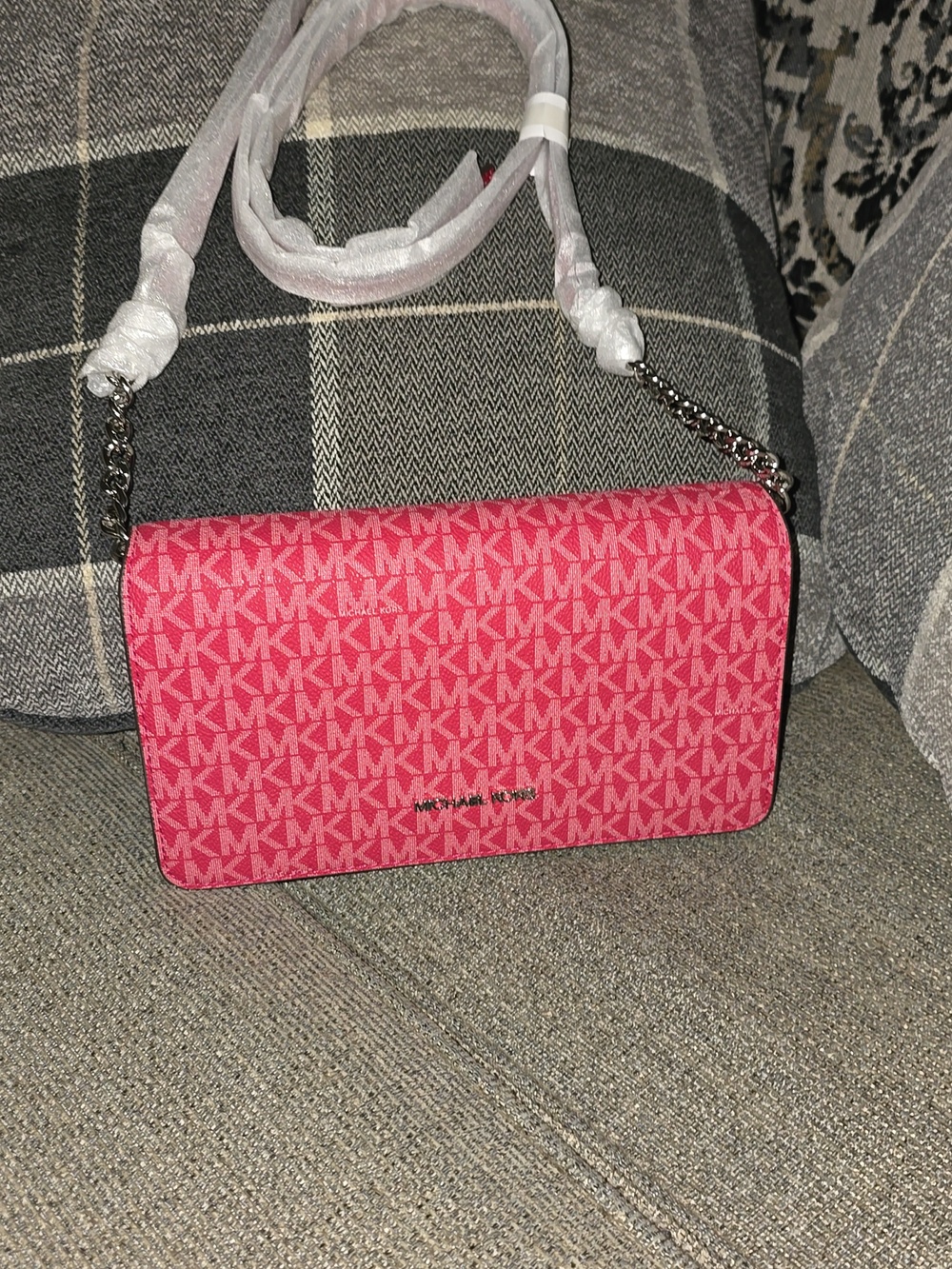 Michael Kors Red Raspberry Jet Set Sig. Logo Crossbody With Silver Hardware (F)